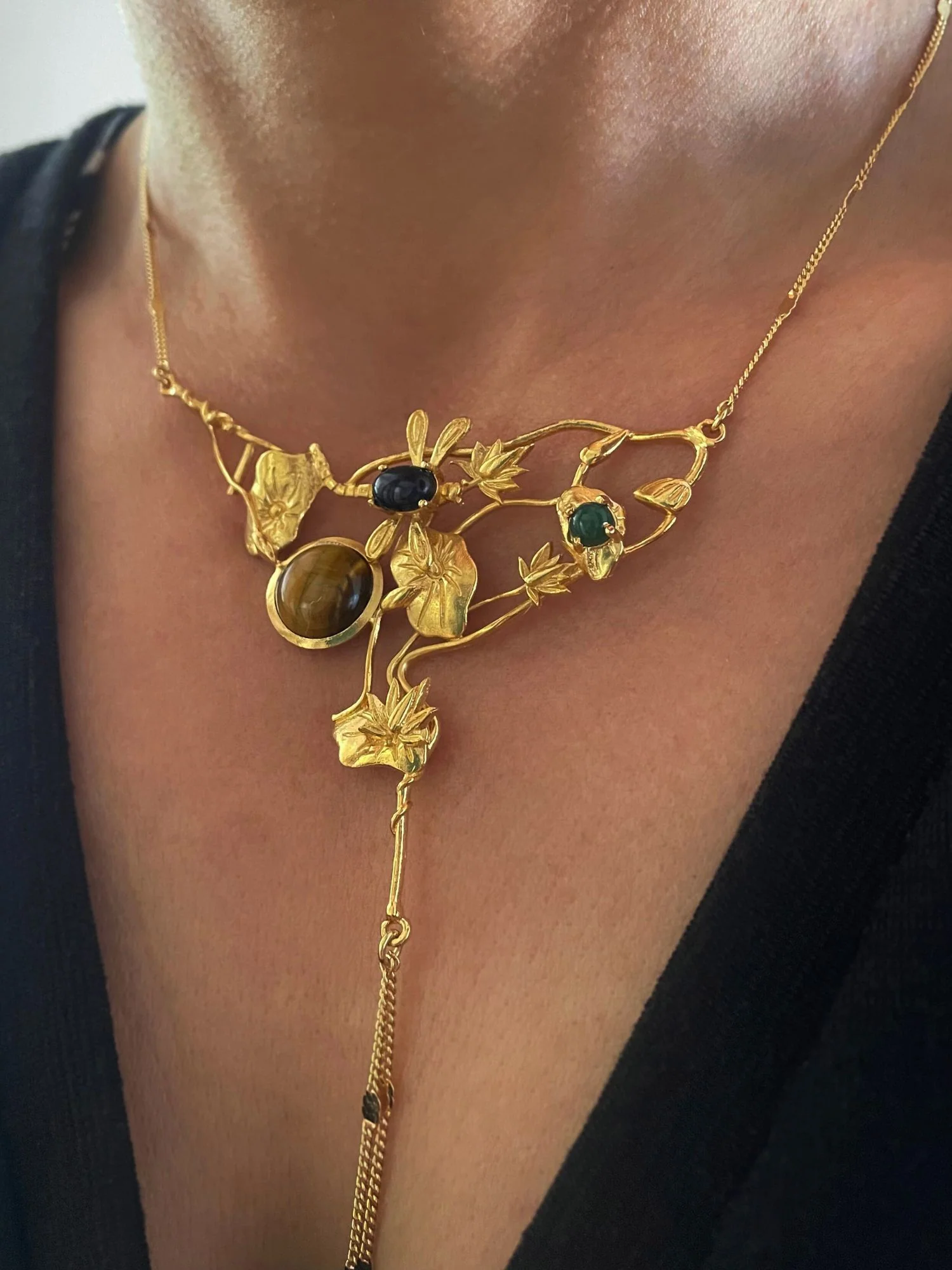 Collier Giverny doré Oeil de tigre et pierres fines colorées – Image 2