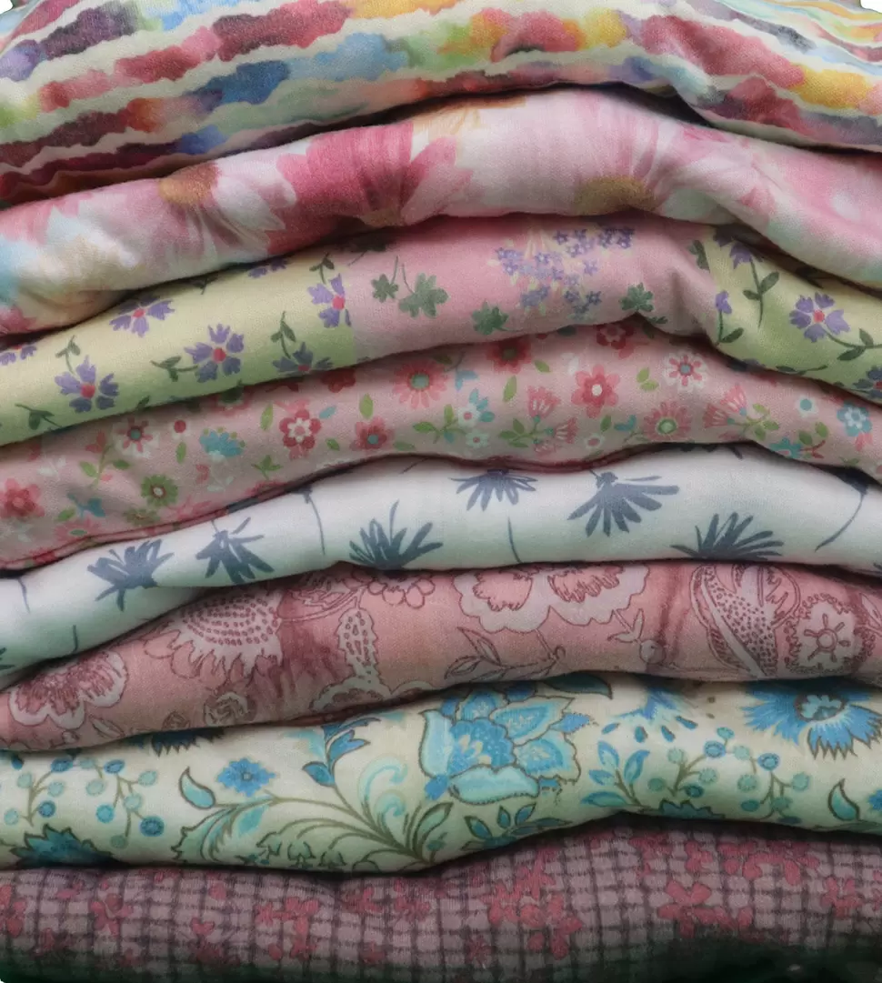 Combinaison de nuit Femme Alzheimer 1608 – Rose, fleuri vert et bleu – Image 5