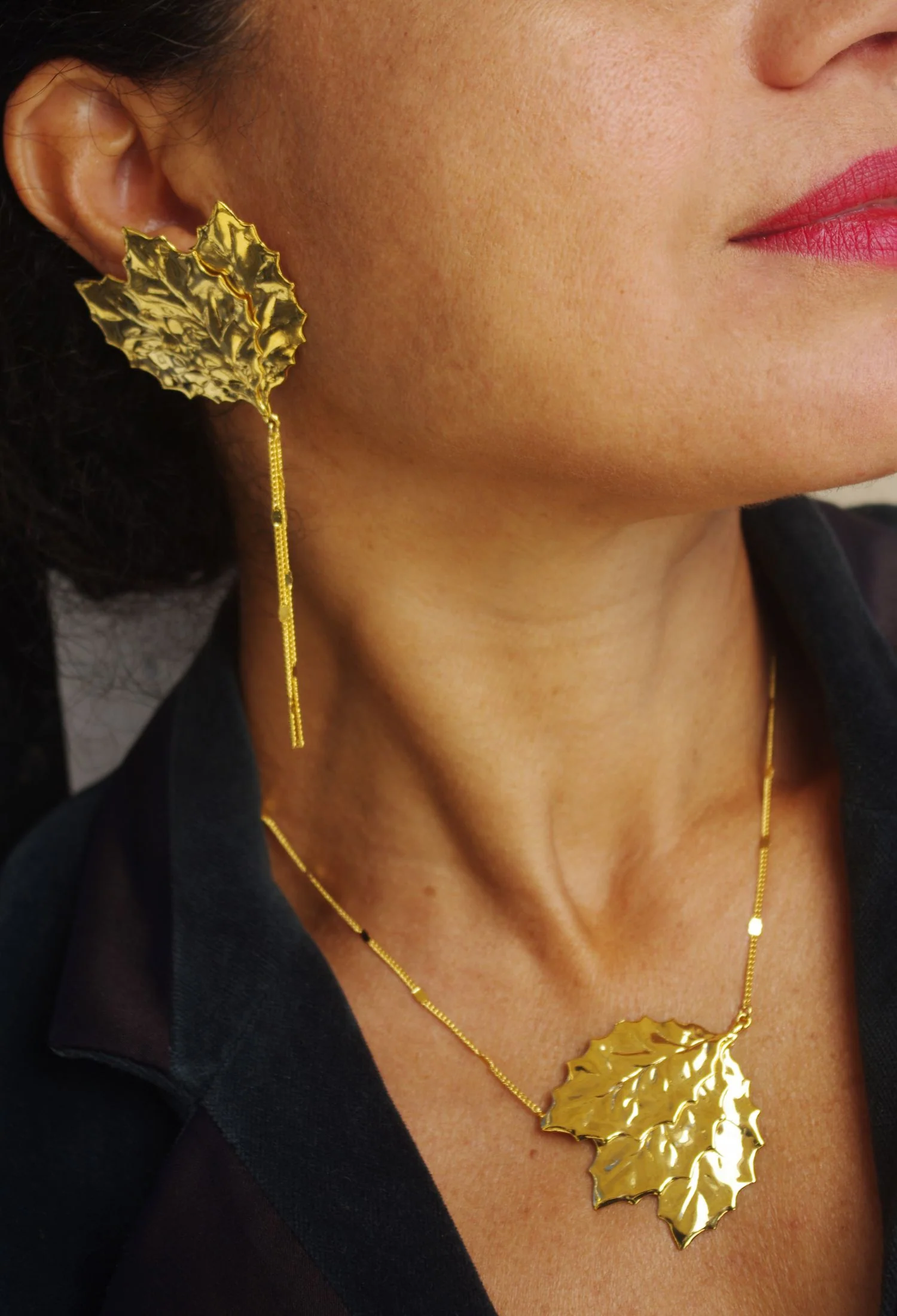 Collier Feuilles Austine Doré – Image 2