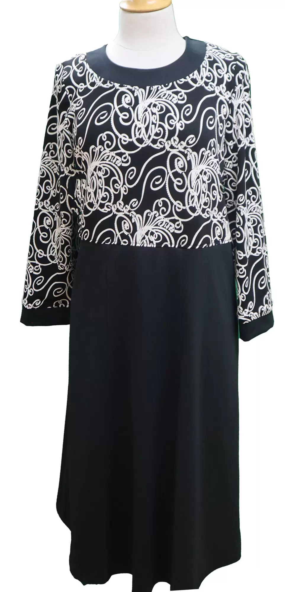 Robe Adaptée Style 2-4603 -Imprimée Noir et Blanc