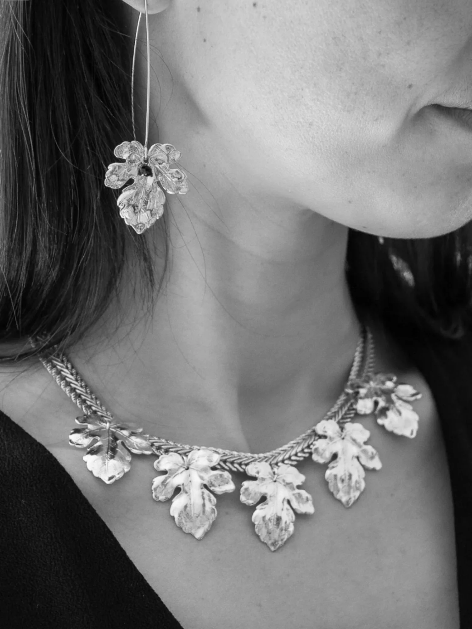 Boucles d'Oreilles Tige Feuilles de Figuier – Image 3