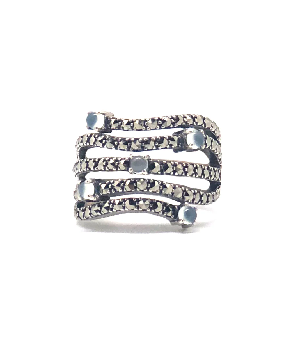 Bague art déco en argent et marcassites et agates bleues