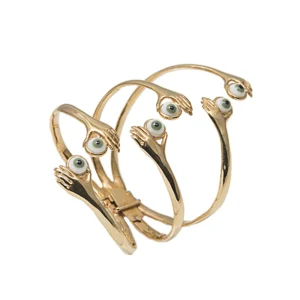 Bracelet 6 mains yeux verts en bronze - Bernard Delettrez