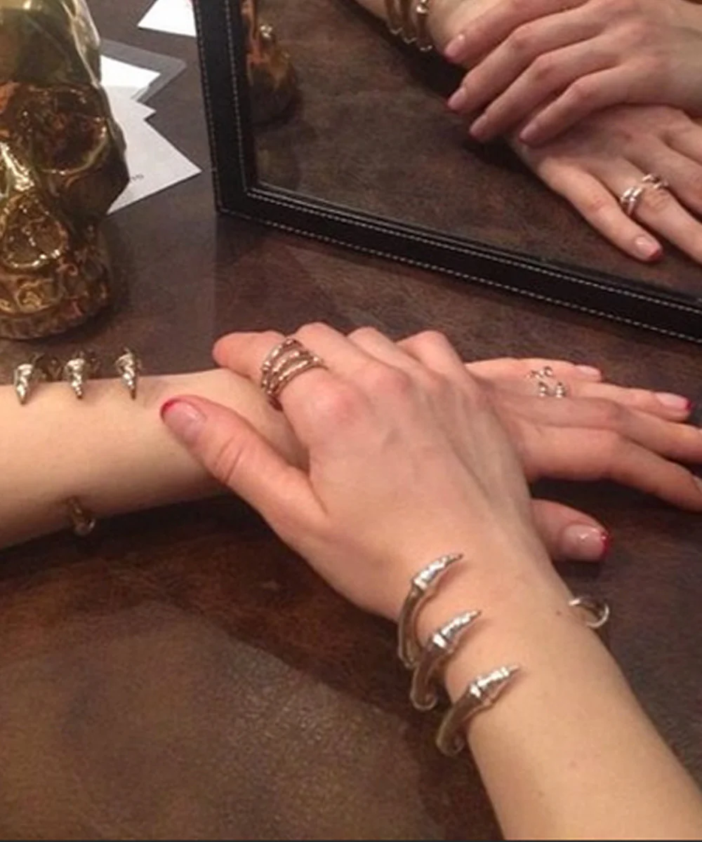 Manchette griffes d'oiseau en argent - Bernard Delettrez – Image 2