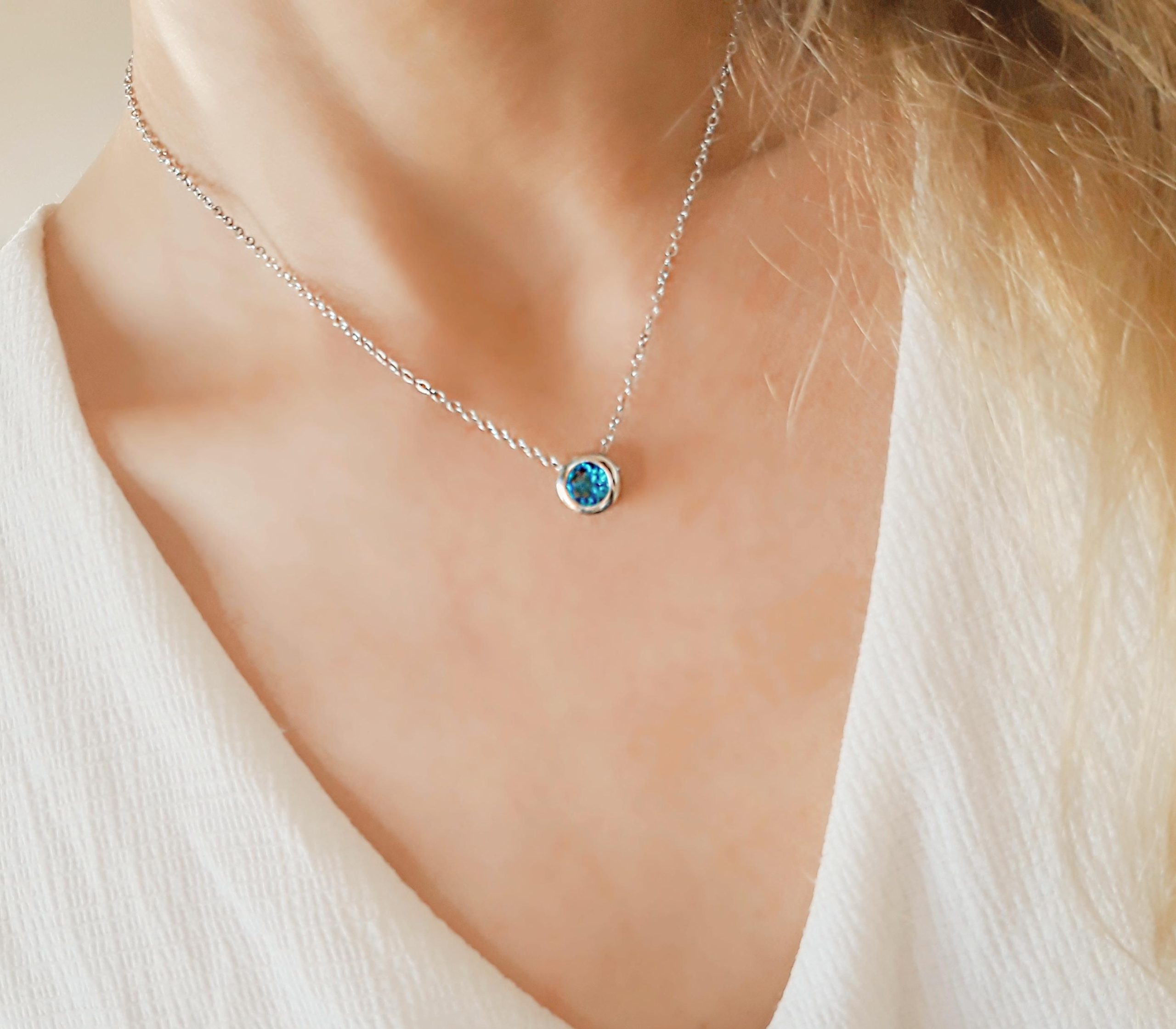 Collier fantaisie femme bleu – Image 2