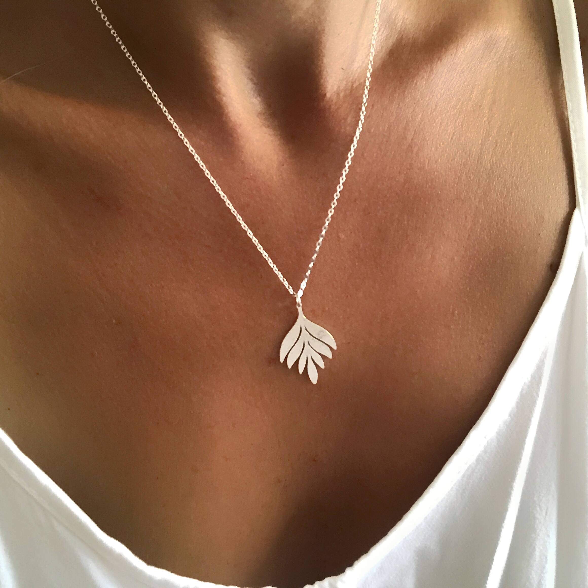 Collier feuille argent