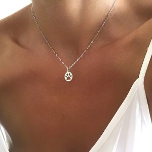 Collier patte de chien argent