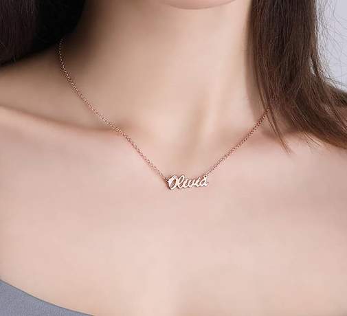 Collier prénom or rose avec oxyde de zirconium – Image 2