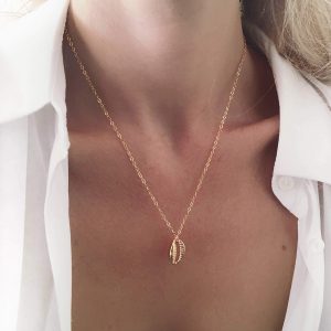Collier tendance 2024 – coquillage or