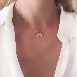Collier tendance 2024 – corne plaqué or