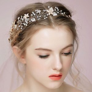 Couronne mariage avec fleurs et cristaux
