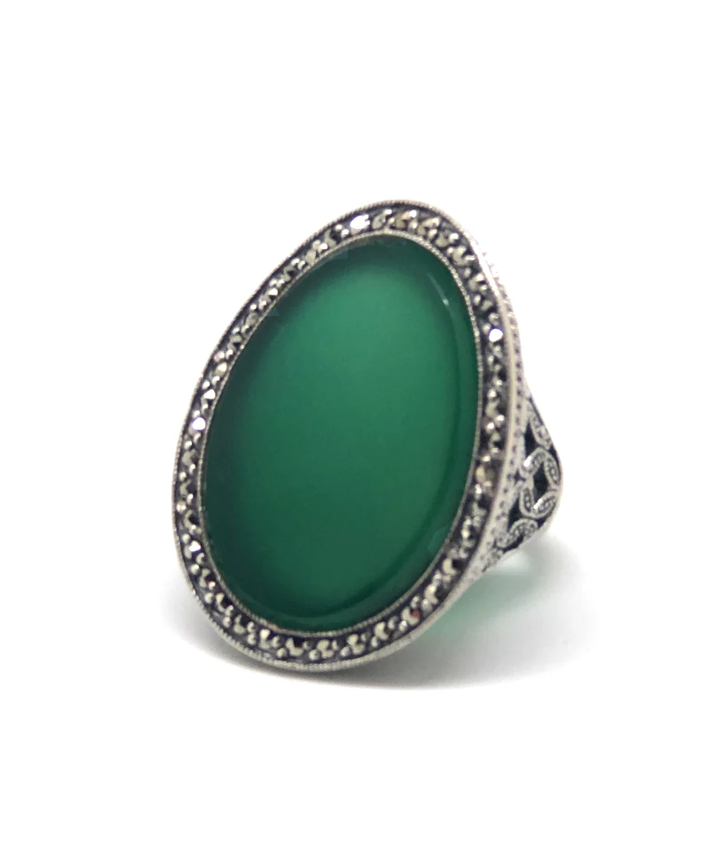 Grosse bague cabochon agate verte, argent et marcassites de style art déco