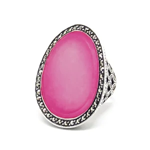 Grosse bague cabochon en jade rose foncé, argent et marcassites art déco