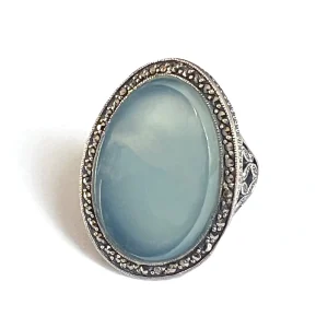 Grosse bague cabochon calcédoine bleue argent et marcassites art déco