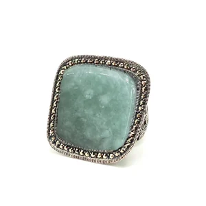 Grosse bague en jade carrée, argent et marcassites - Métron