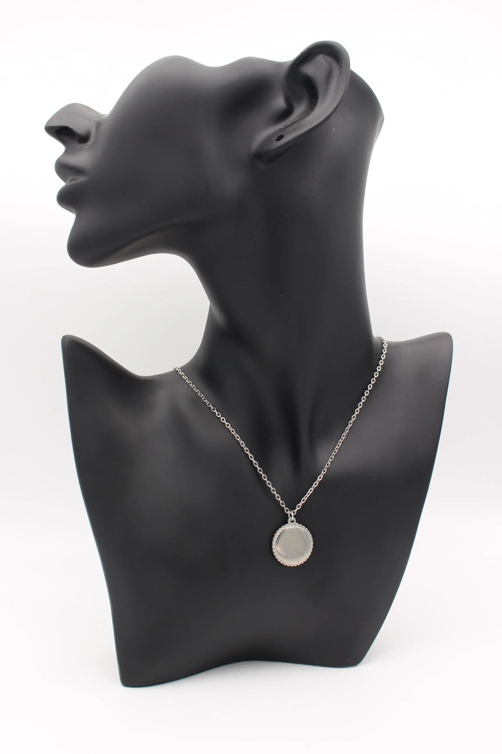 Gravure Collier Médaillon (Taille Homme)