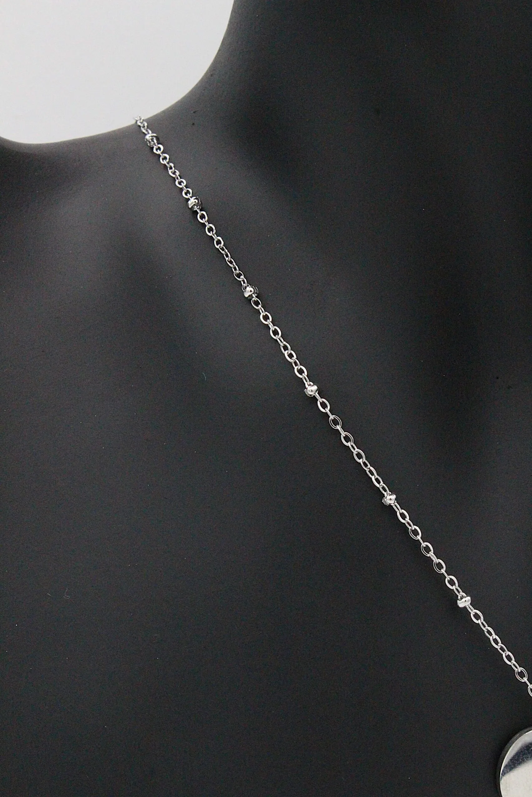 Gravure Collier Médaillon (Taille Homme) – Image 4