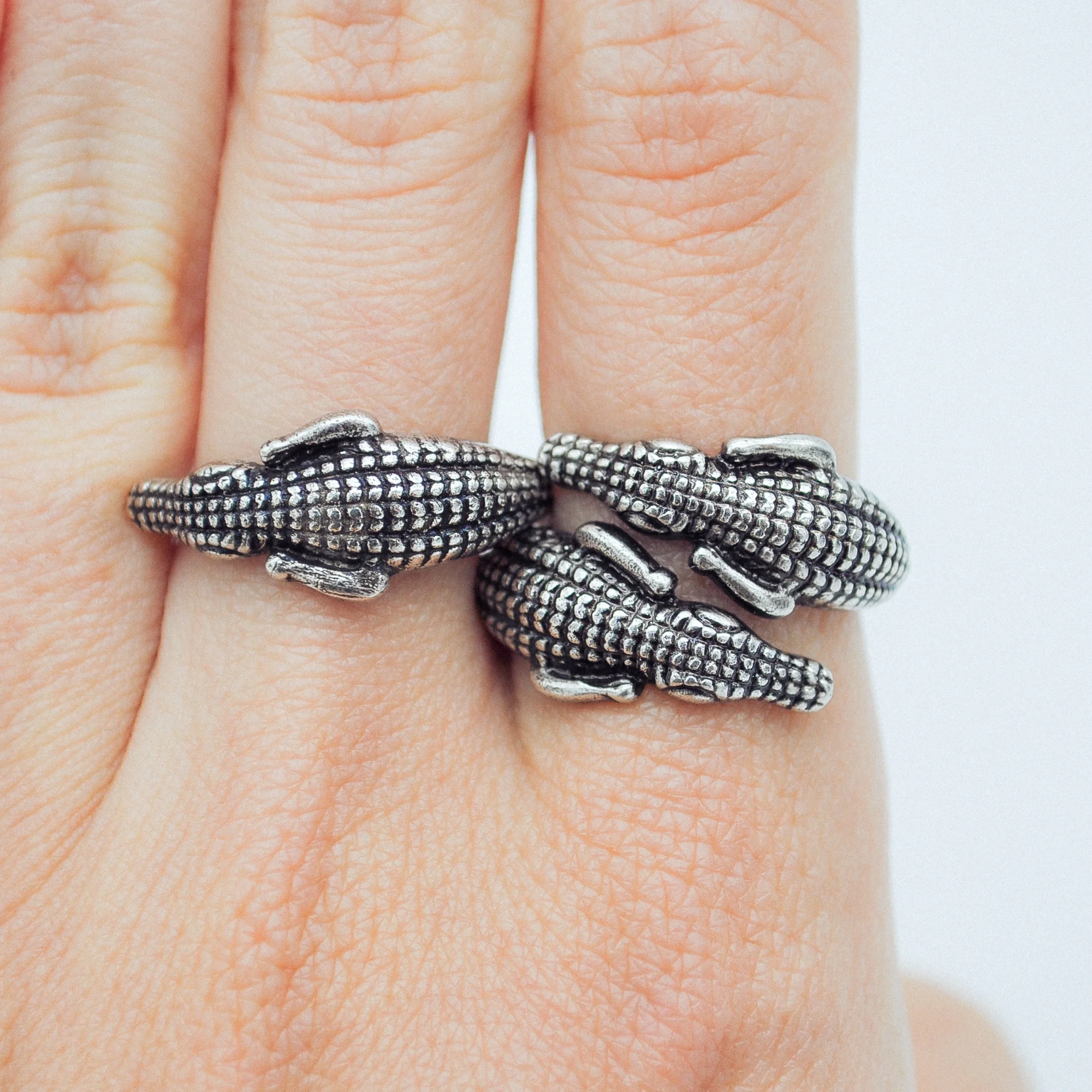 Bague Crocodile Dorée – Image 2