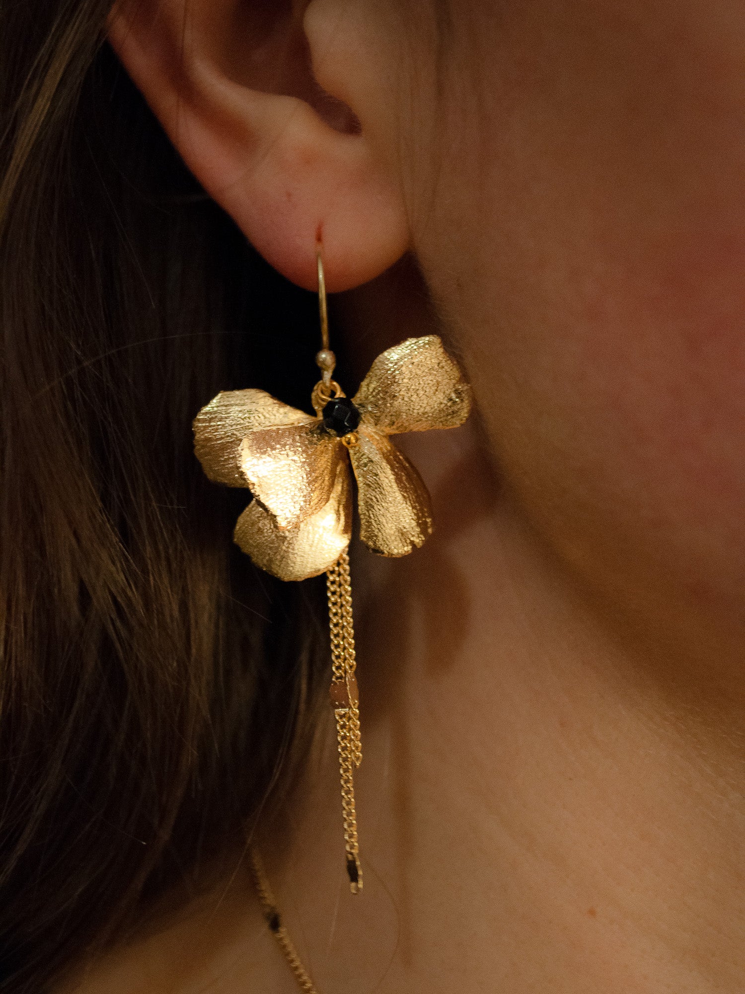 Boucles d'Oreilles Pansy Dorées – Image 3