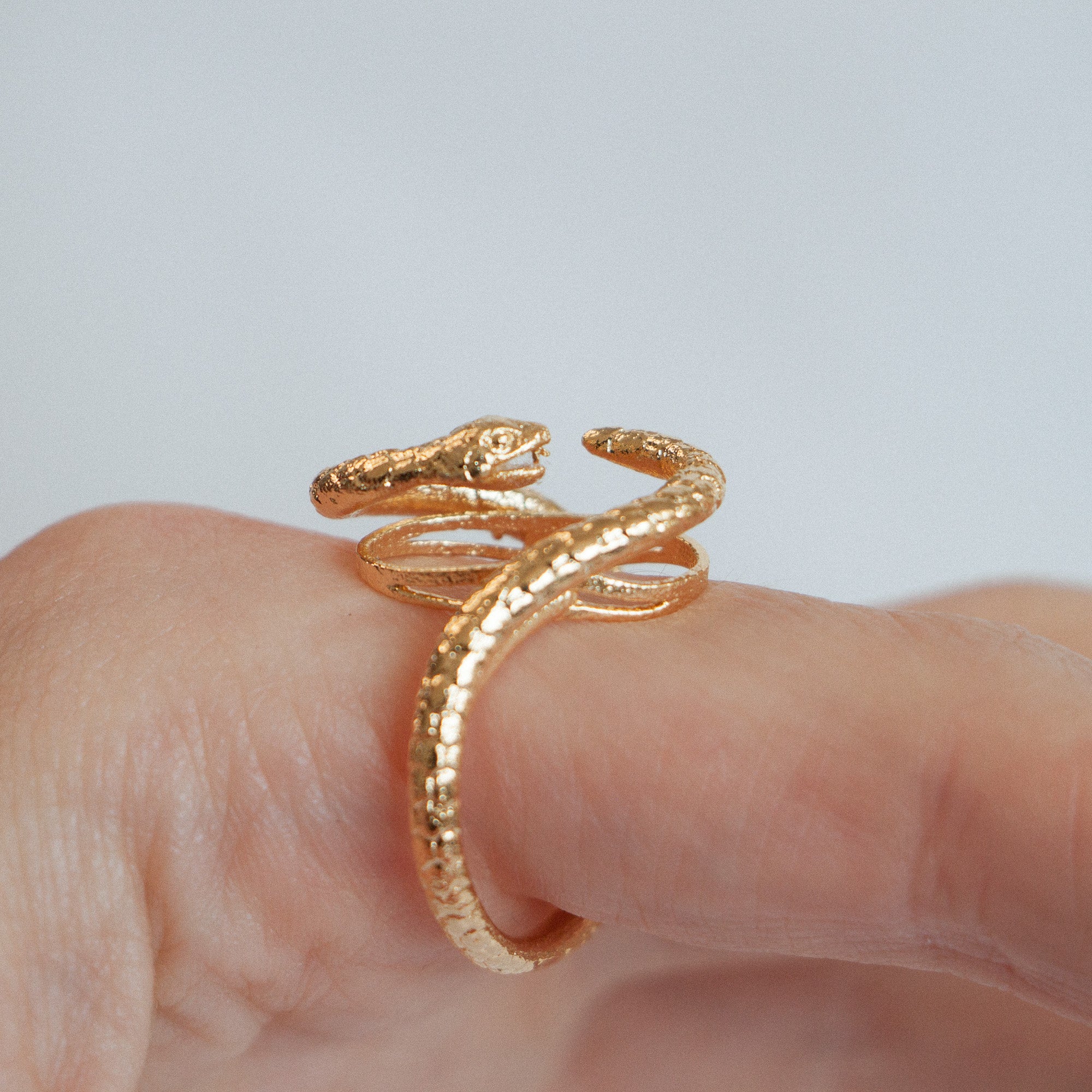 Bague Double Snake Dorée – Image 2