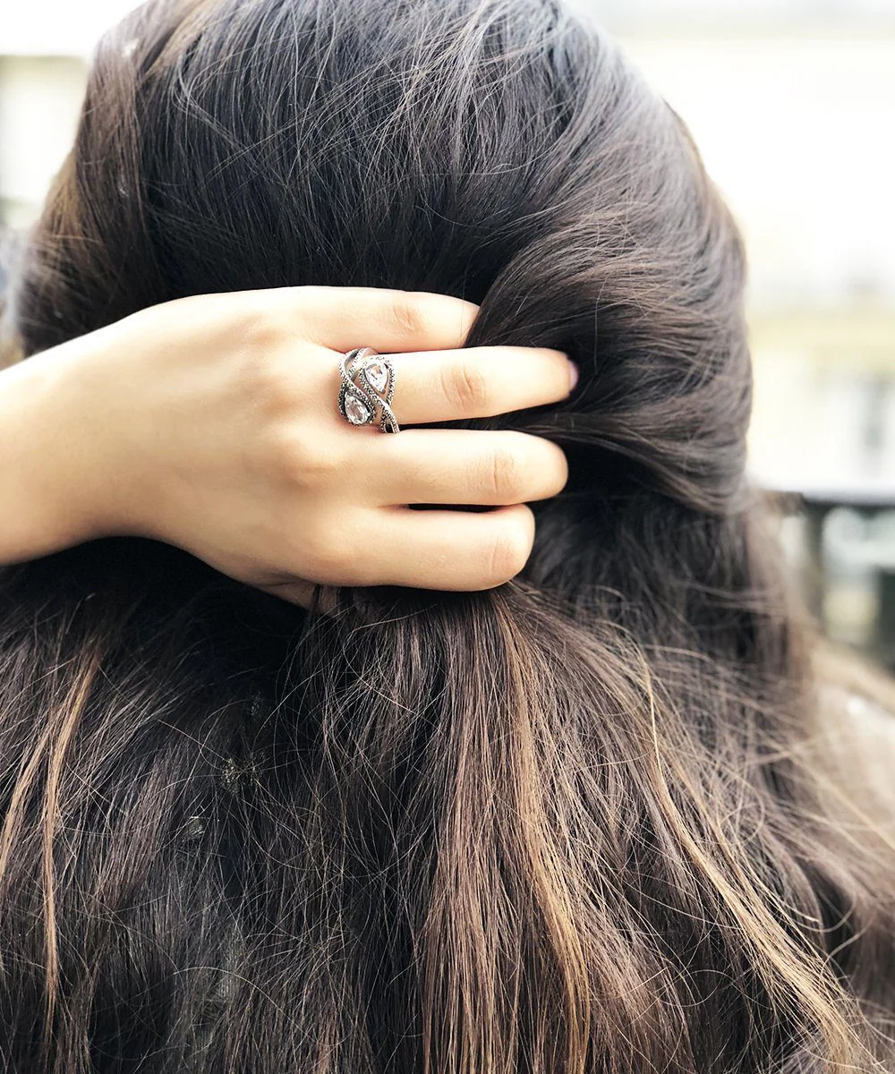 Bague Toi & Moi en argent et topazes blanches art déco – Image 2