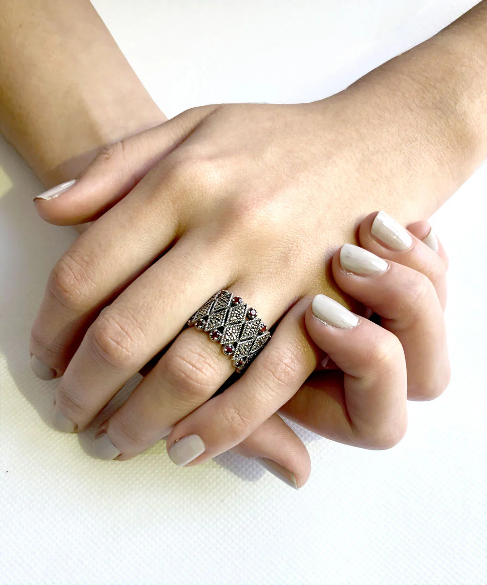 Bague argent en marcassites et grenats – Image 2