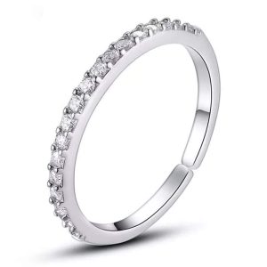 Bague fine avec oxydes de zirconium argent
