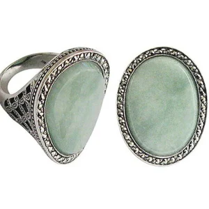 Grosse bague en jade, marcassites et argent
