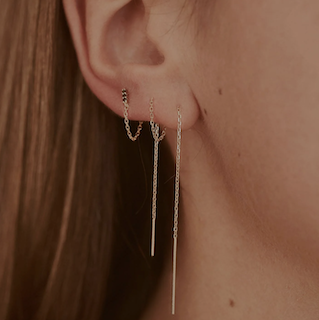 Boucle d’oreille or jaune et diamants noirs – Iris – Image 2