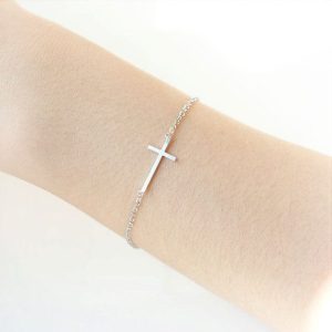 Bracelet croix argenté