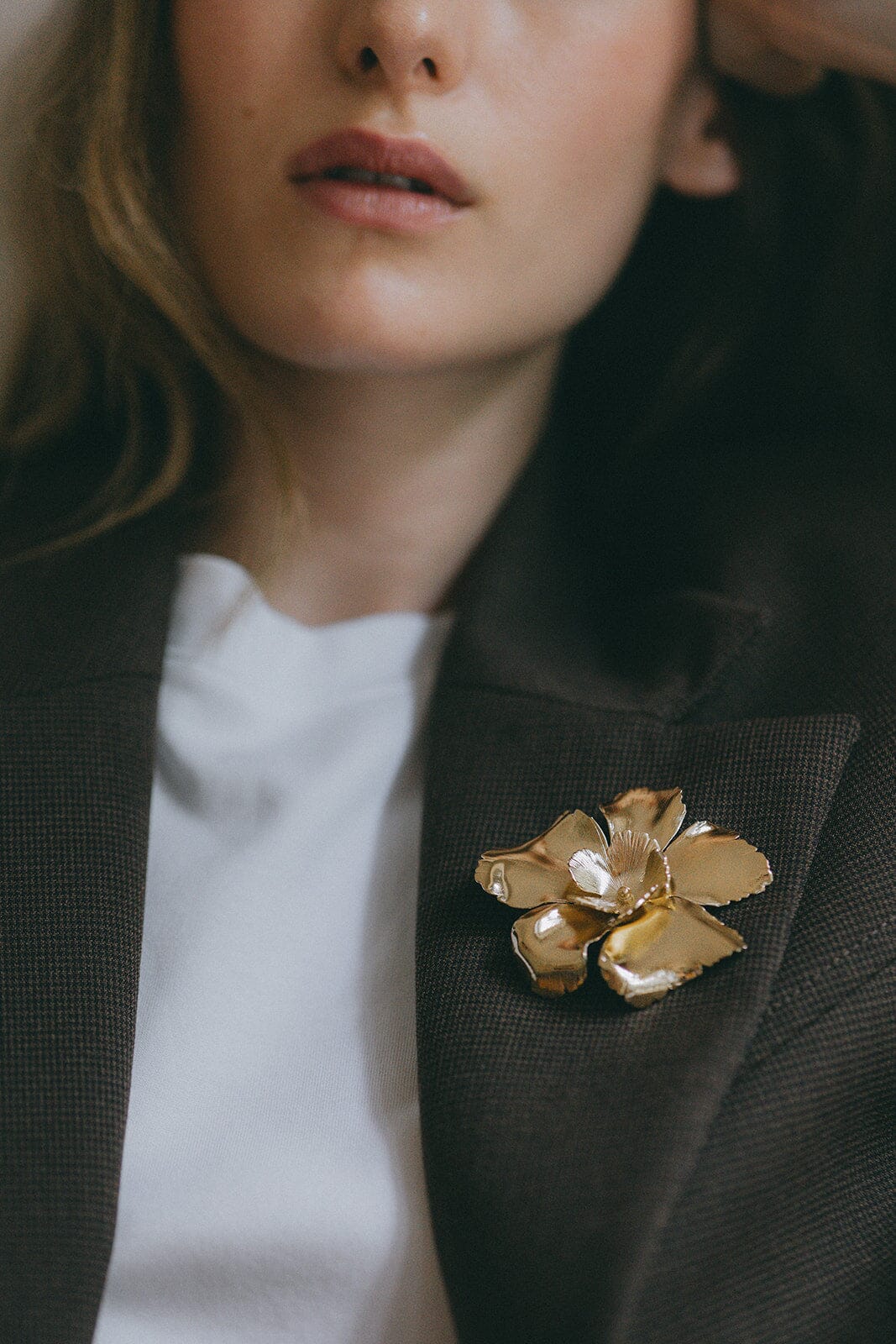 Broche Orphée Or Fleurs – Image 6