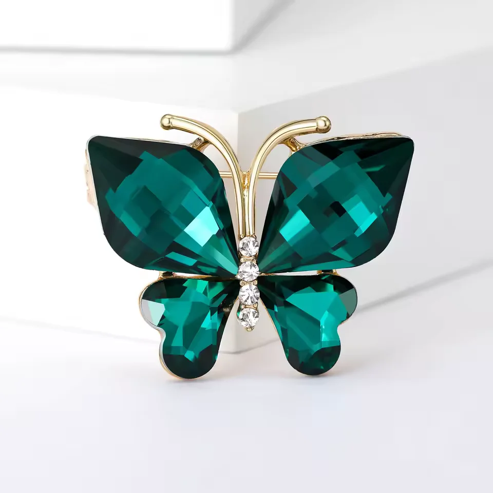 Broche Papillon Brillance Émeraude – Image 2