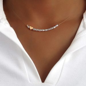 collar ras du cou perles blanches