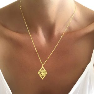 collier ethnique doré