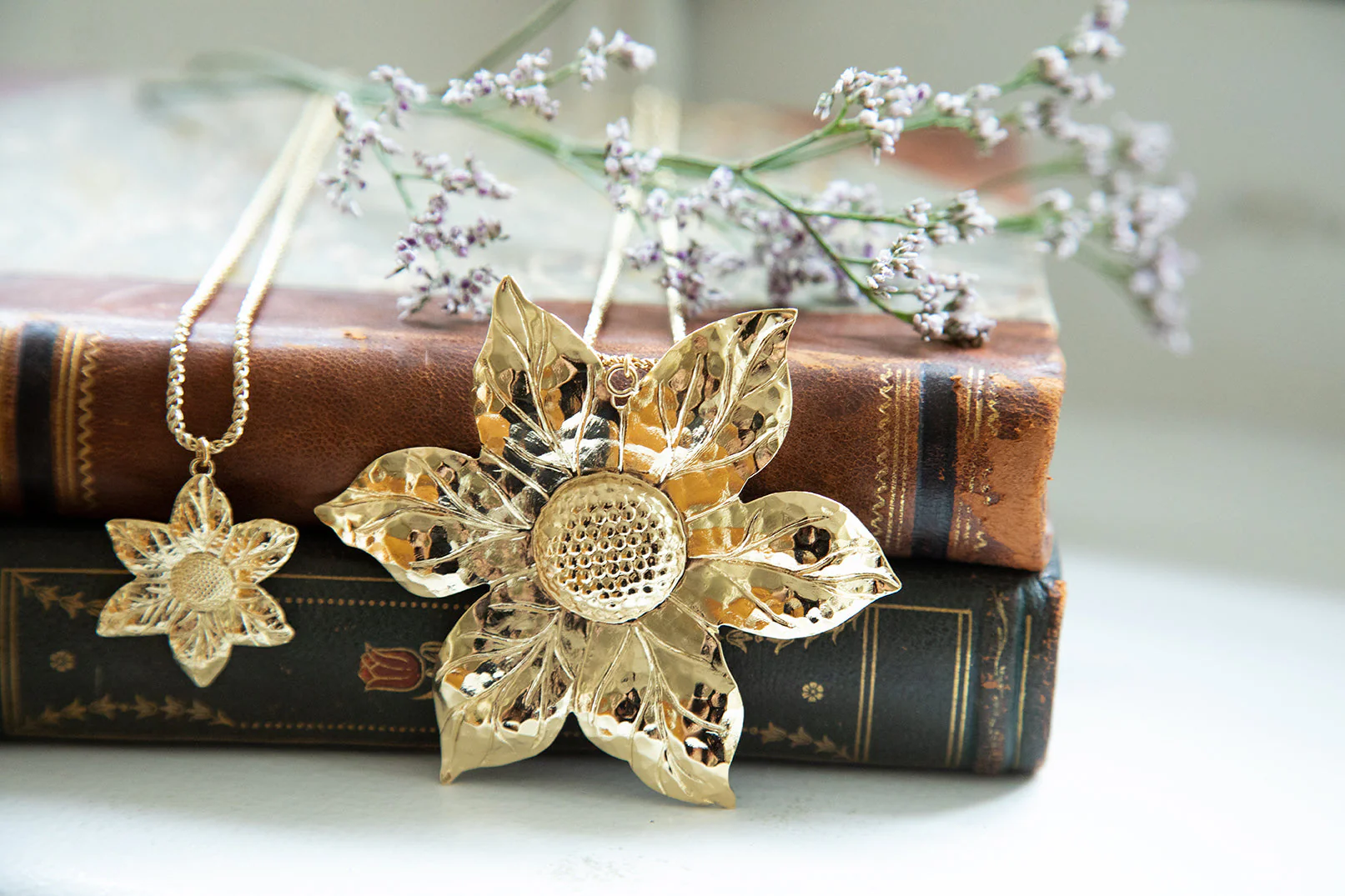 Collier Hespéris Or Fleur – Image 5