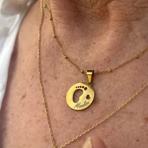 Collier Gravure Médaillon Pied de Bébé
