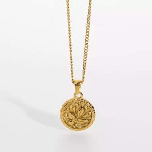 Médaille feuille acier femme